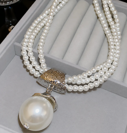 "Her Worth" Statement Faux Pearl Necklace